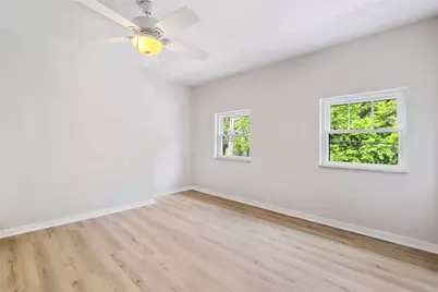 218 Flowers Ave, Pittsburgh, PA 15207 - Photo 15