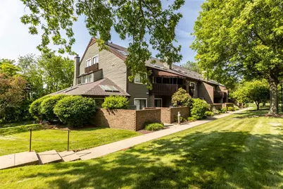 2811 Leona Ln, Robinson Twp, PA 15108 - Photo 1