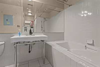 2811 Leona Ln, Robinson Twp, PA 15108 - Photo 23