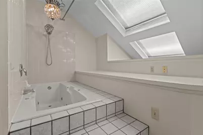 2811 Leona Ln, Robinson Twp, PA 15108 - Photo 17