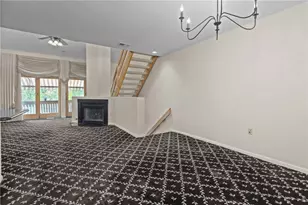 2811 Leona Ln, Robinson Twp, PA 15108 - Photo 3