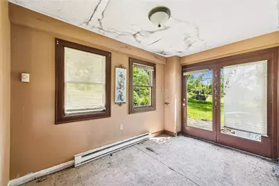 920 Washington, South Strabane, PA 15301 - Photo 9