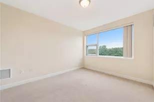 5570 Centre Ave, Pittsburgh, PA 15232 - Photo 17