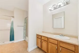 5570 Centre Ave, Pittsburgh, PA 15232 - Photo 23