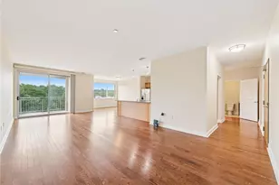 5570 Centre Ave, Pittsburgh, PA 15232 - Photo 11