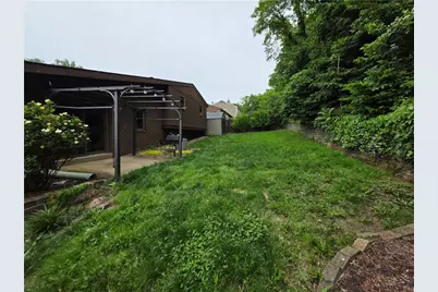 106 Larchwood Dr, Wilkins Township, PA 15145 - Photo 27