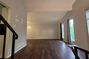 106 Larchwood Dr, Wilkins Township, PA 15145 - Photo 9