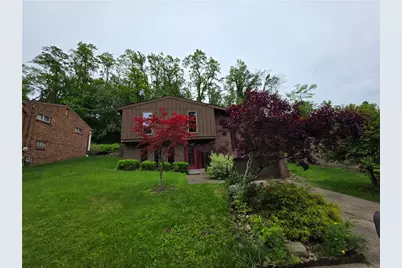 106 Larchwood Dr, Wilkins Township, PA 15145 - Photo 3