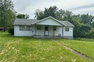 198 Keeny Row, New Salem, PA 15468 - Photo 1