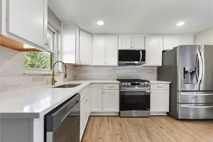 11740 Dennis Cir, North Huntingdon, PA 15642 - Photo 9