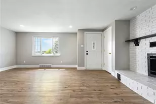 11740 Dennis Cir, North Huntingdon, PA 15642 - Photo 3