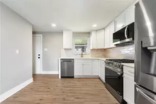 11740 Dennis Cir, North Huntingdon, PA 15642 - Photo 7