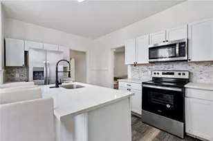 2 Elmont St, Pittsburgh, PA 15205 - Photo 13