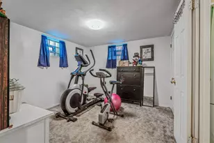 3804 Cynthia Dr, Pittsburgh, PA 15227 - Photo 37