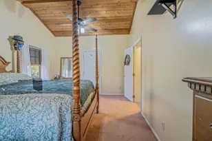 3804 Cynthia Dr, Pittsburgh, PA 15227 - Photo 23