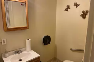 3884 East St, Observatory Hill, PA 15214 - Photo 23