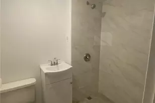 1840 Perrott Ave, Pittsburgh, PA 15212 - Photo 27