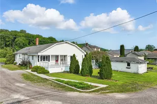 833 Oden St, Confluence Boro, PA 15424 - Photo 3