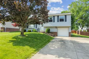 211 Old Meadow Dr, Hempfield Township, PA 15601 - Photo 1