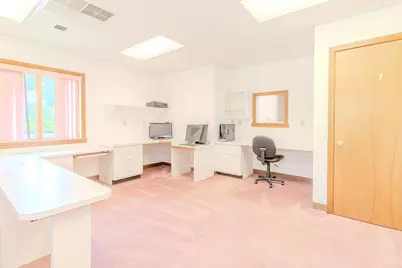 1027 W Main St, Mount Pleasant Township, PA 15666 - Photo 11