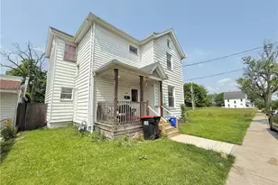 628 Superior St, New Castle, PA 16101 - Photo 1