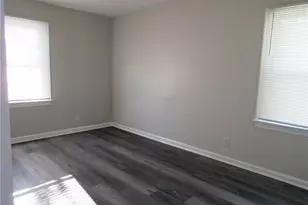 212 Evans Dr, Ellwood City, PA 16117 - Photo 11