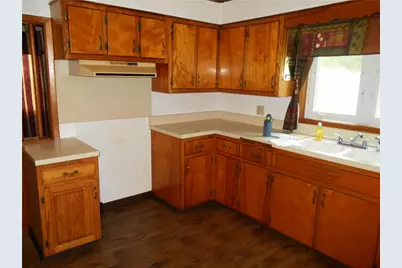 146 Back St, Quemahoning Township, PA 15936 - Photo 3