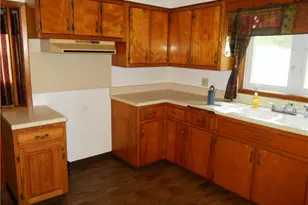 146 Back St, Quemahoning Township, PA 15936 - Photo 3