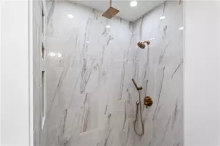 240 44th St, Pittsburgh, PA 15201 - Photo 29