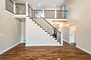 1033 Skyline Dr, Cecil, PA 15317 - Photo 15