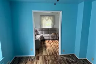 521 McClure, Sharon, PA 16146 - Photo 7