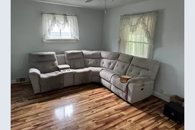 521 McClure, Sharon, PA 16146 - Photo 5