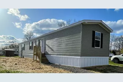 27 Skyline Dr, Tarentum, PA 15084 - Photo 1