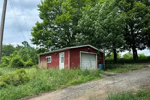 22 Howes Ln, Deemston Boro, PA 15333 - Photo 9