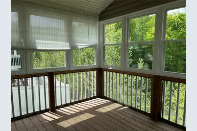 607 Crestview Ln, Lower Burrell, PA 15068 - Photo 7