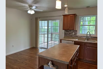 607 Crestview Ln, Lower Burrell, PA 15068 - Photo 5