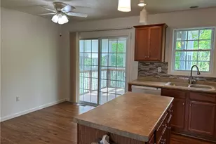 607 Crestview Ln, Lower Burrell, PA 15068 - Photo 5