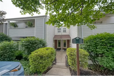 1910 Kenzie Dr, Robinson Twp - NWA, PA 15205 - Photo 1