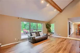 1259 Lakevue Dr, Penn Township, PA 16002 - Photo 25