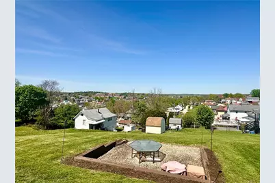 220 Clarendon Ave, Uniontown, PA 15401 - Photo 7