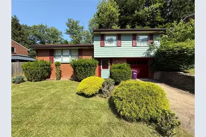 376 Holiday Park Dr, Pittsburgh, PA 15239 - Photo 1