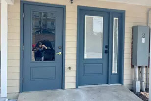 24 W Pike St, Canonsburg, PA 15317 - Photo 1