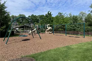 1869 Pioneer, Pittsburgh, PA 15143 - Photo 37