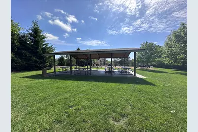 1869 Pioneer, Pittsburgh, PA 15143 - Photo 33