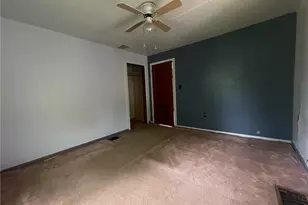 594 E Main St Ext, Pine Township, PA 16127 - Photo 9