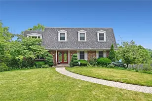 1921 Garrick Dr, Pittsburgh, PA 15235 - Photo 1