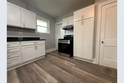 4352 Ellwood Rd, Wayne Township, PA 16101 - Photo 9