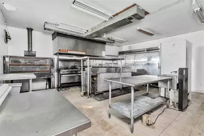 221 S Main St, Center Township-Homer City, PA 15748 - Photo 9