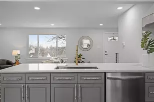 1171 Arrowood Dr, Pittsburgh, PA 15243 - Photo 15