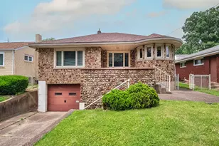 127 Pleasant Hills Blvd, Pittsburgh, PA 15236 - Photo 1